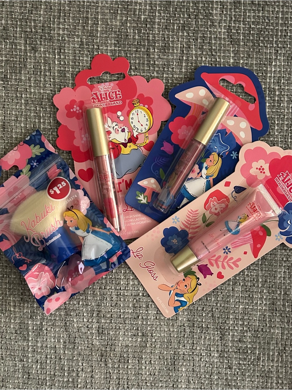 Disney Alice in Wonderland Lot of Lip Gloss & Kabuki Brush